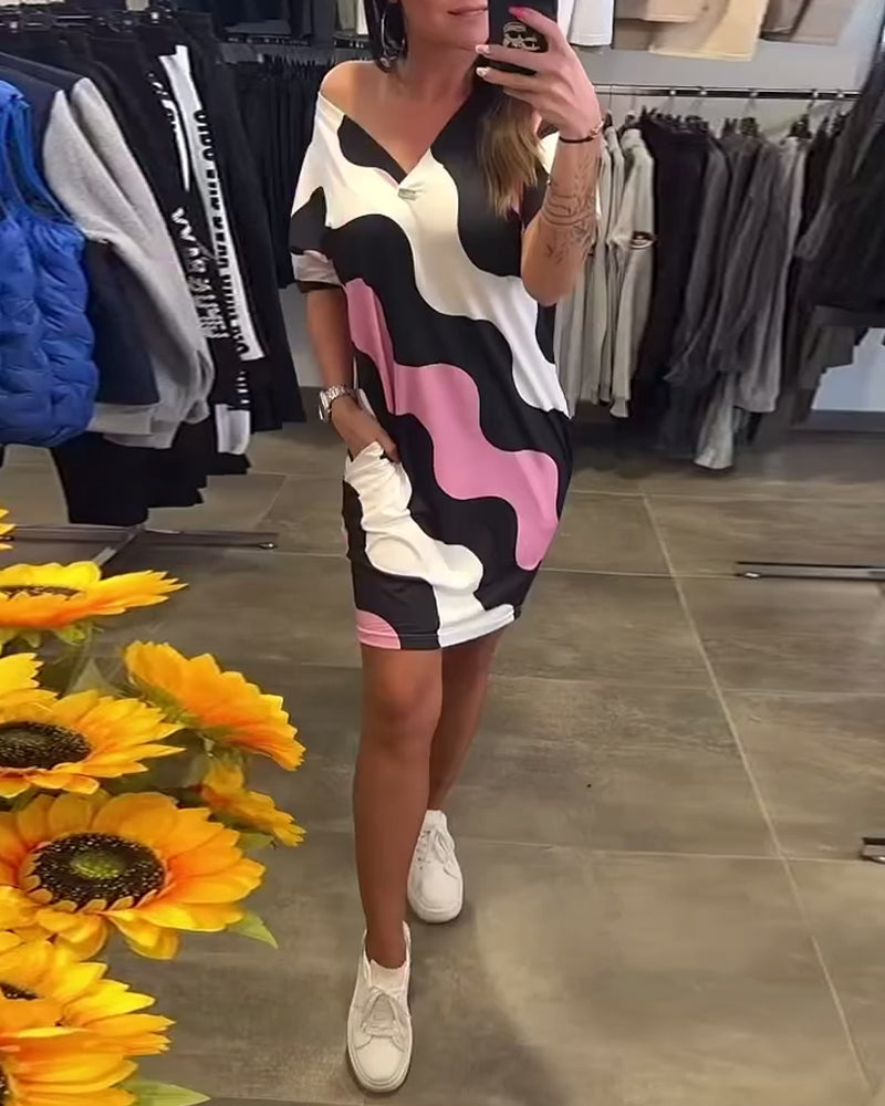 KARINA | ROBE IMPRIMÉ VAGUE À COL EN V 