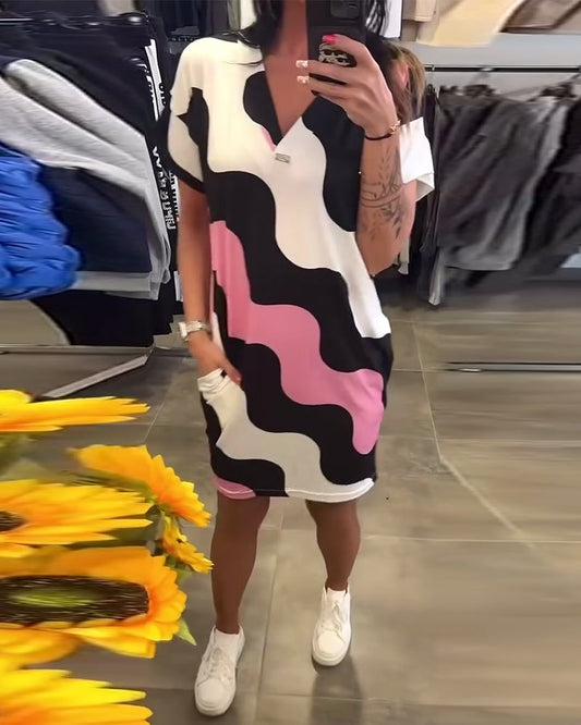 KARINA | ROBE IMPRIMÉ VAGUE À COL EN V 