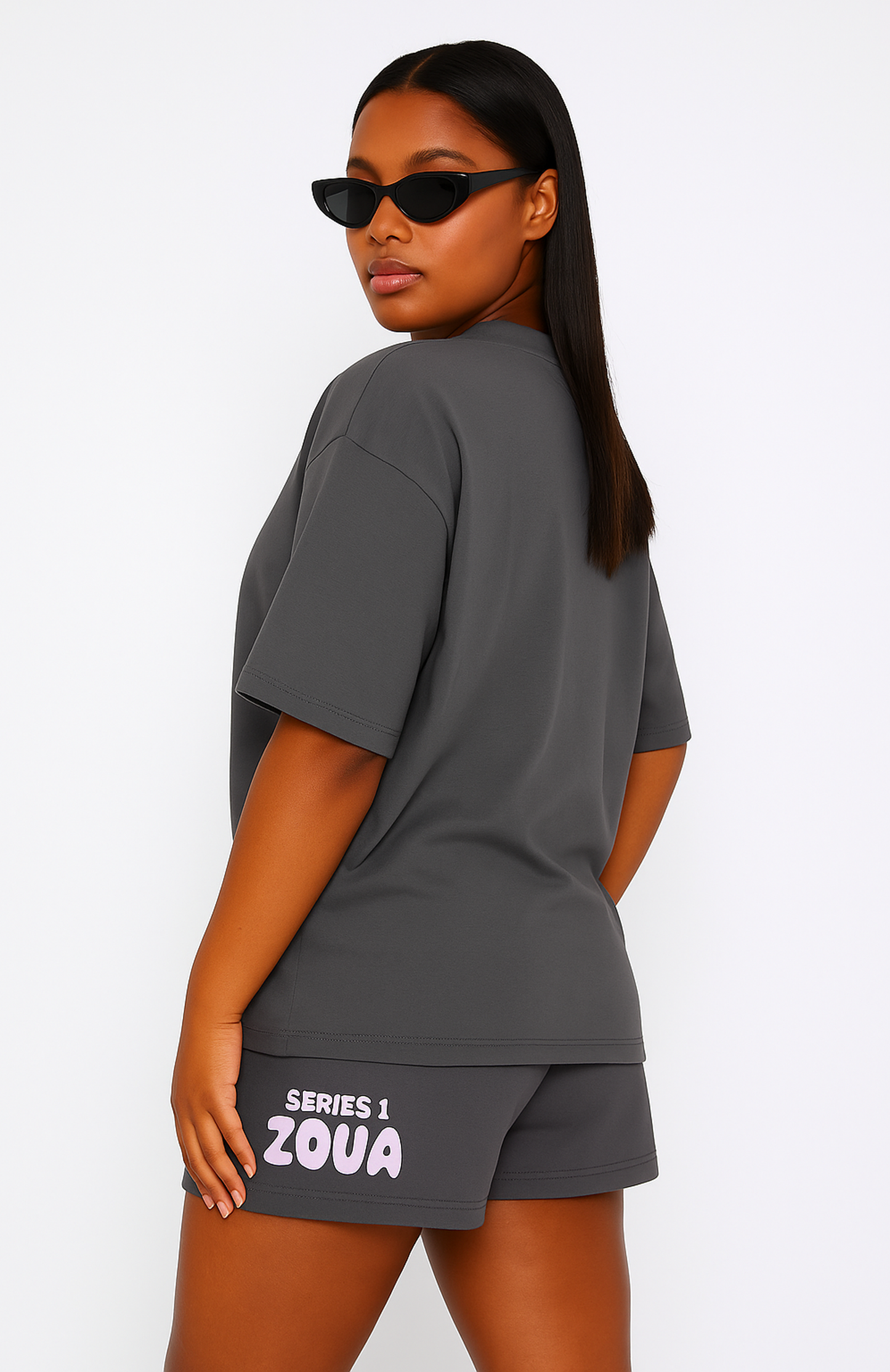 Haut surdimensionné confortable avec short GRATUIT