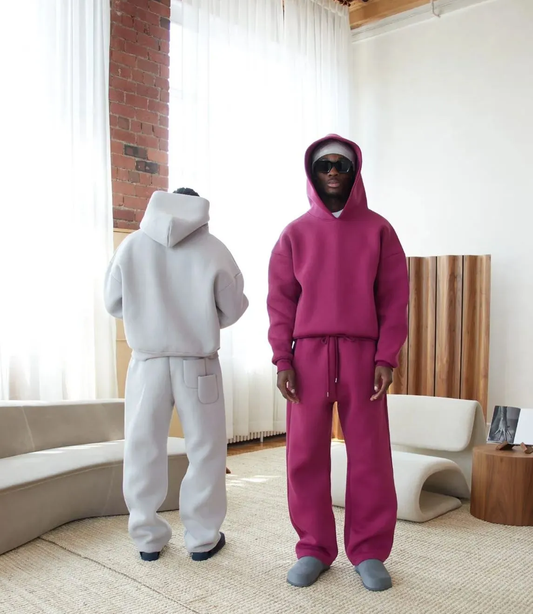 SWEAT À CAPUCHE MONOCHROME + PANTALON DE SURVÊTEMENT GRATUIT