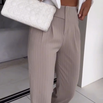 🔥Costume à rayures polyvalent et décontracté pour femme