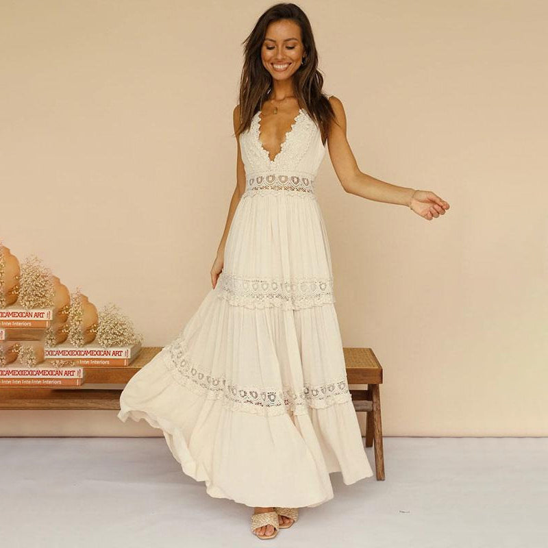 Serena | Robe chic en dentelle à col en V